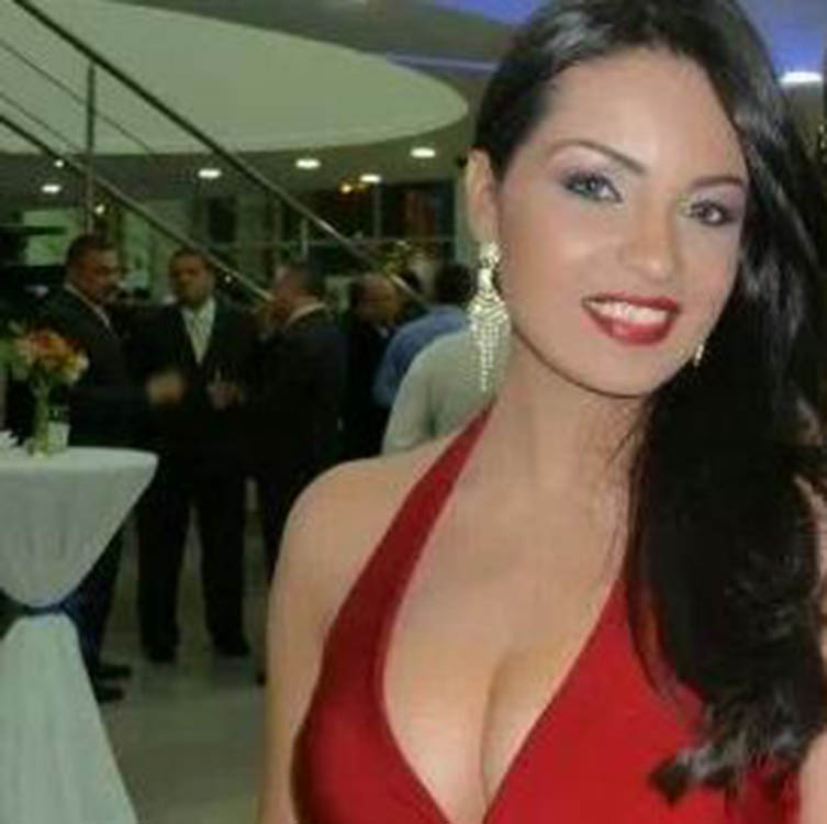 Eva Bravo
